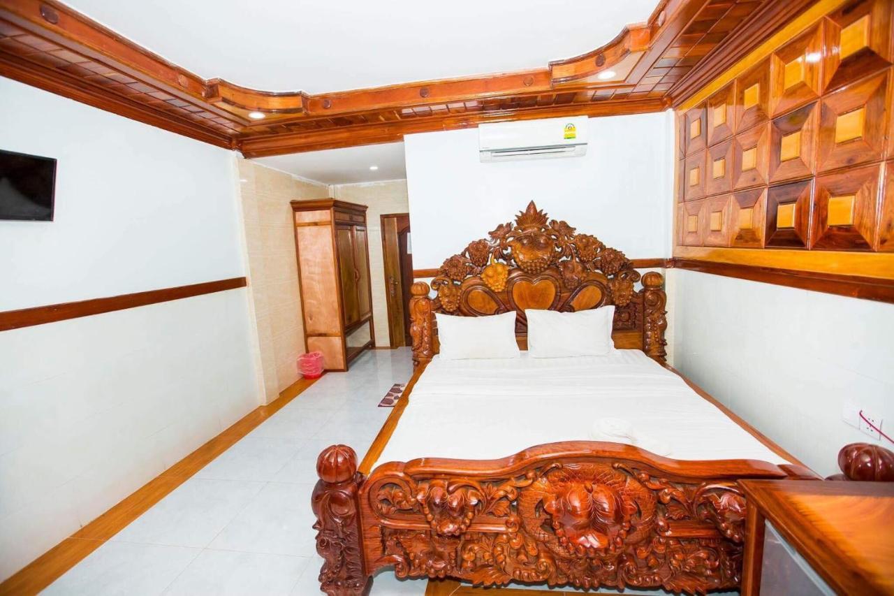 Ly Meng Hotel Battambang Esterno foto