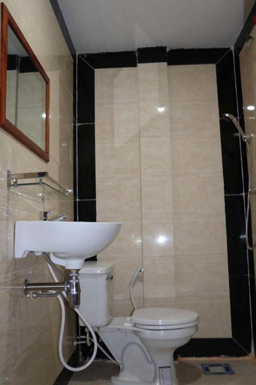 Ly Meng Hotel Battambang Esterno foto