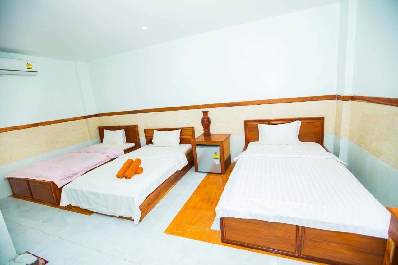 Ly Meng Hotel Battambang Esterno foto