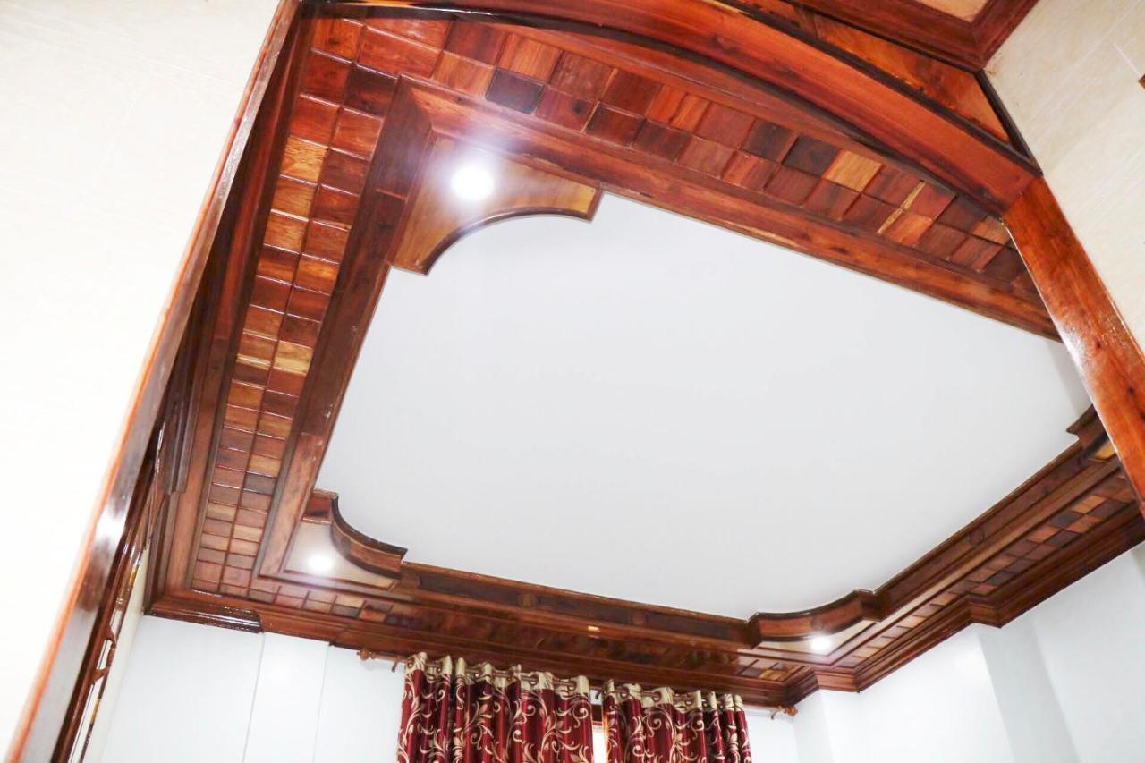 Ly Meng Hotel Battambang Esterno foto