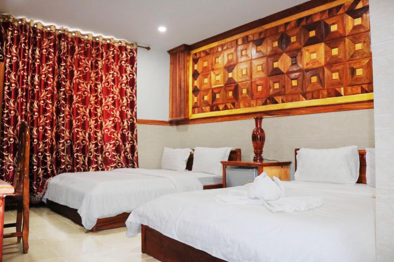 Ly Meng Hotel Battambang Esterno foto